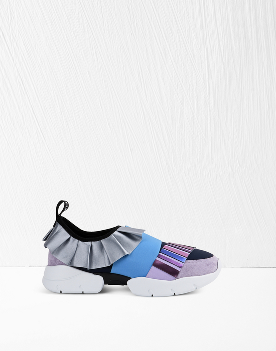 SNEAKERS SNEAKERS