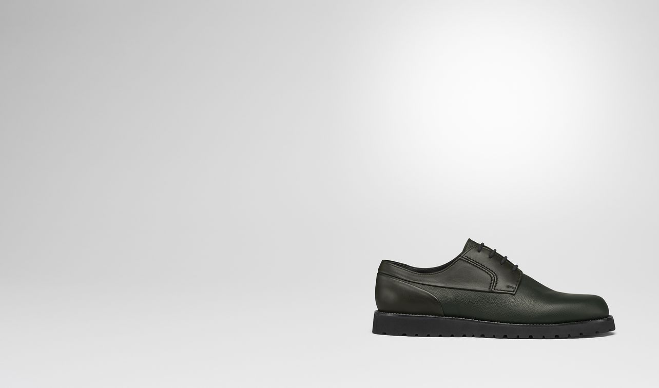 dark moss calf helden shoe landing
