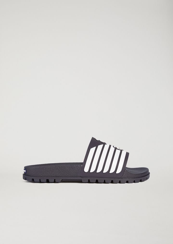 Chanclas de goma con banda con logotipo Chanclas de goma con banda con logotipo