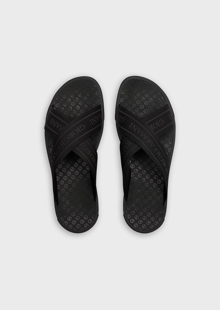 Sandalias con tiras de tela con logotipo y detalles de piel Sandalias con tiras de tela con logotipo y detalles de piel