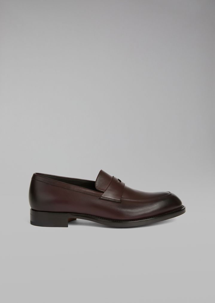 Mocasines de piel de becerro gallego con antifaz Mocasines de piel de becerro gallego con antifaz