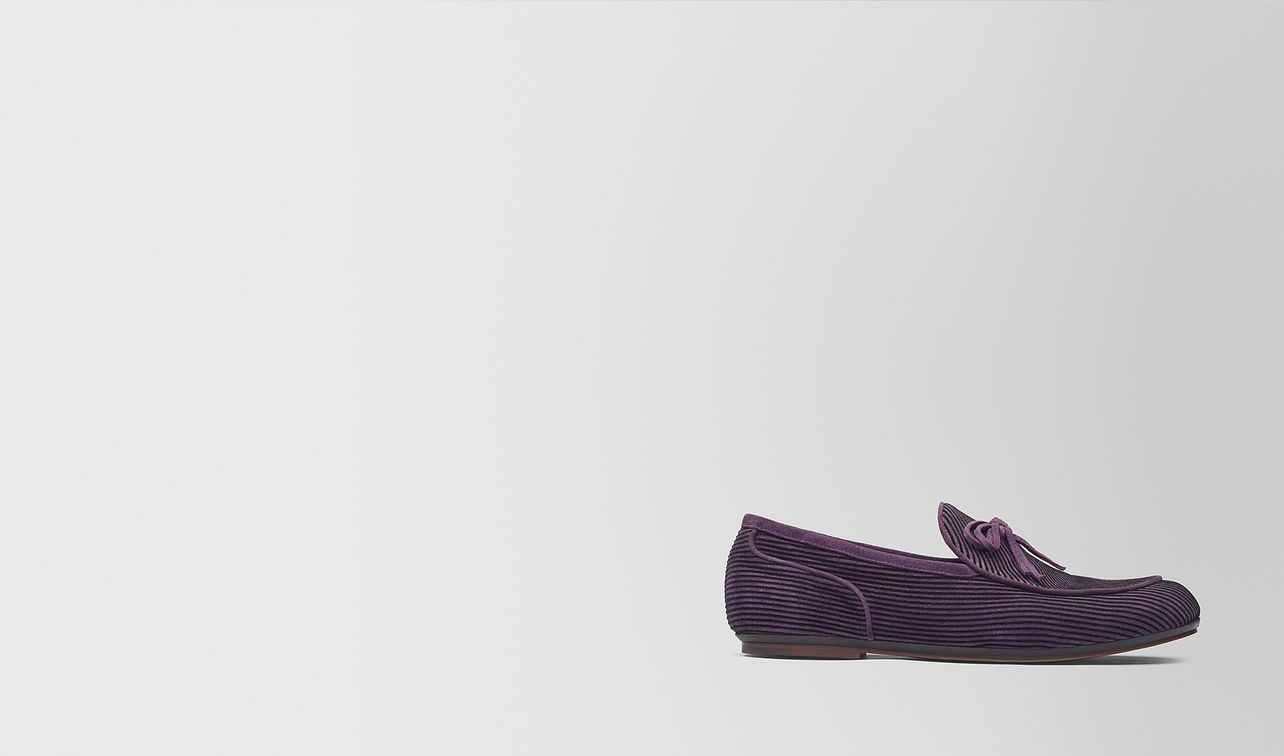 grape suede bv trinity loafer
landing