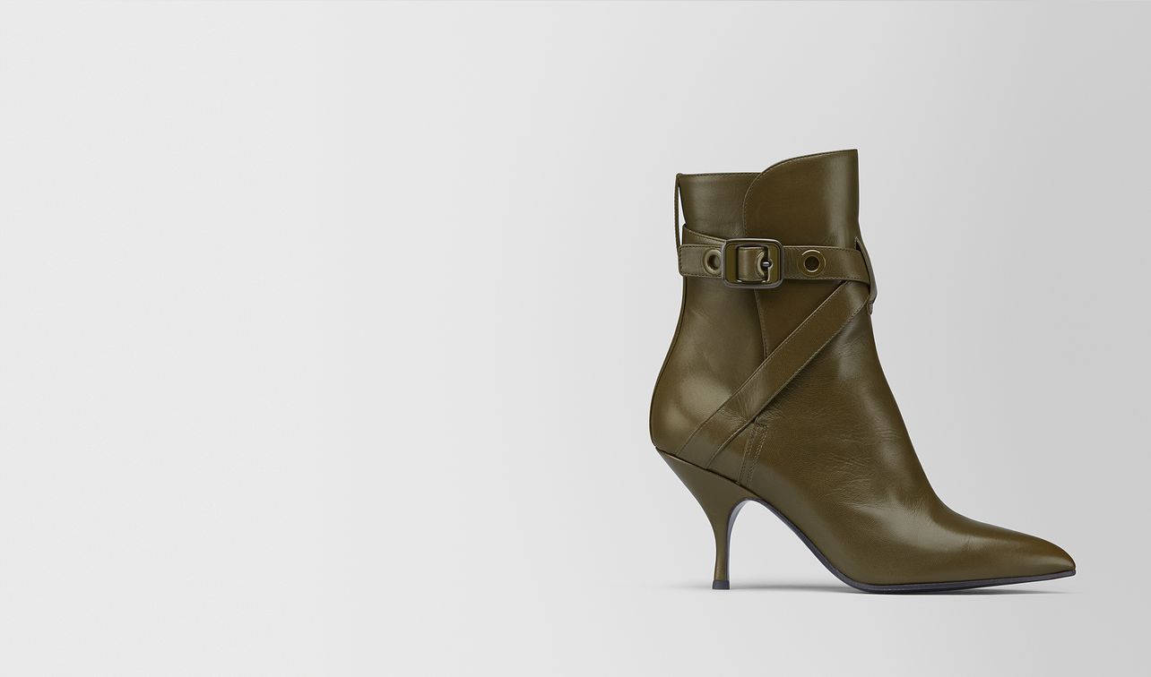 mustard kid moodec boot landing
