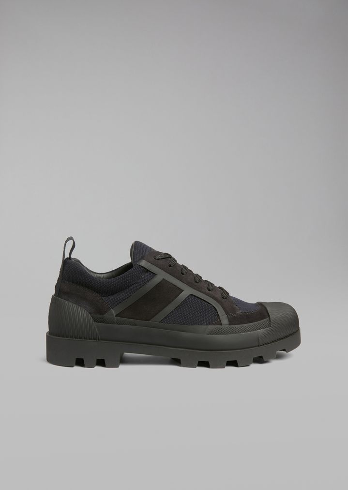 Sneakers de malla con inserciones de ante y suela de goma Sneakers de malla con inserciones de ante y suela de goma