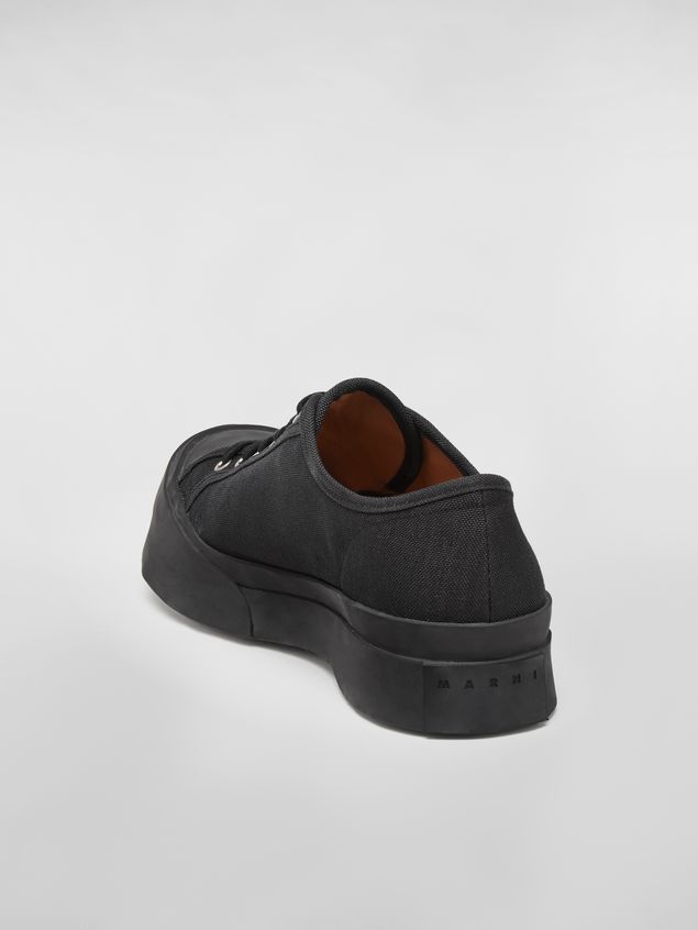 SNEAKERS- Marni Zapatillas Pablo de lona negras Hombre