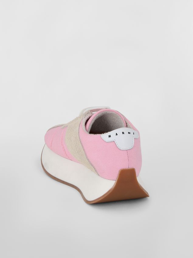 SNEAKERS- Marni Zapatillas Marni Big Foot de tejido cordura de color rosa Mujer