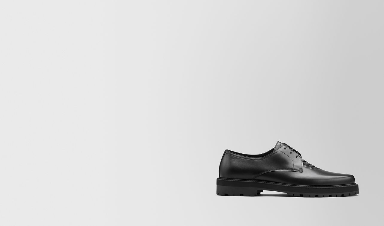 lace-up in calf landing