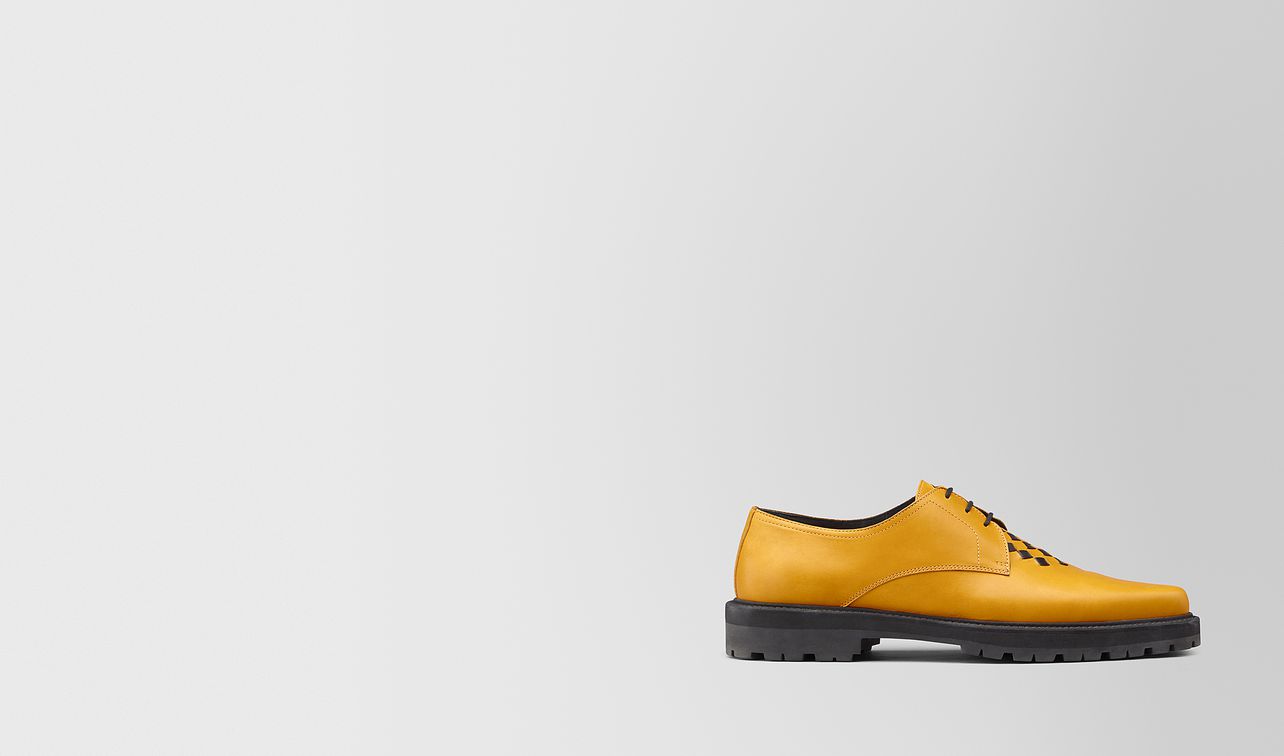 lace-up in calf landing