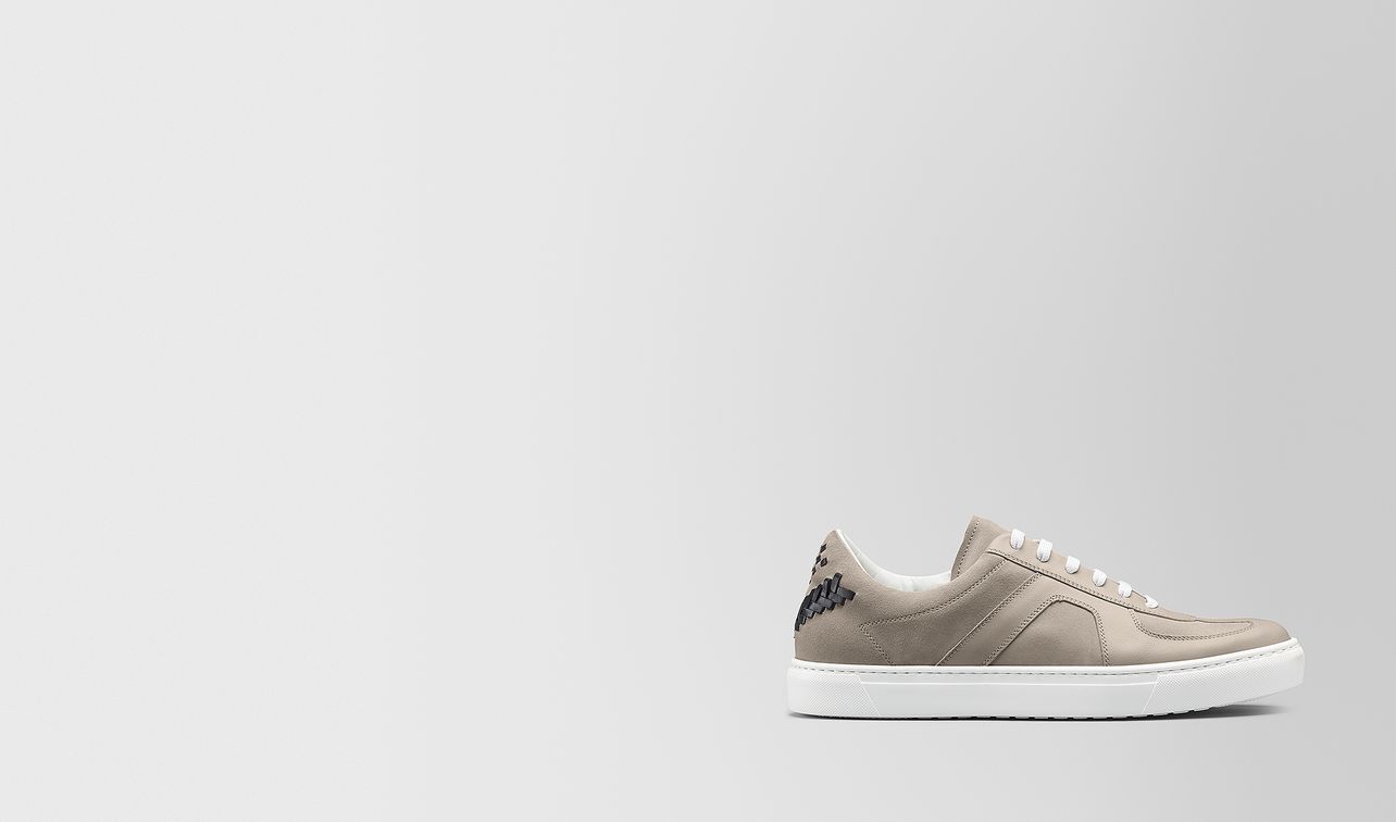 sneaker in calf leather and suede landing