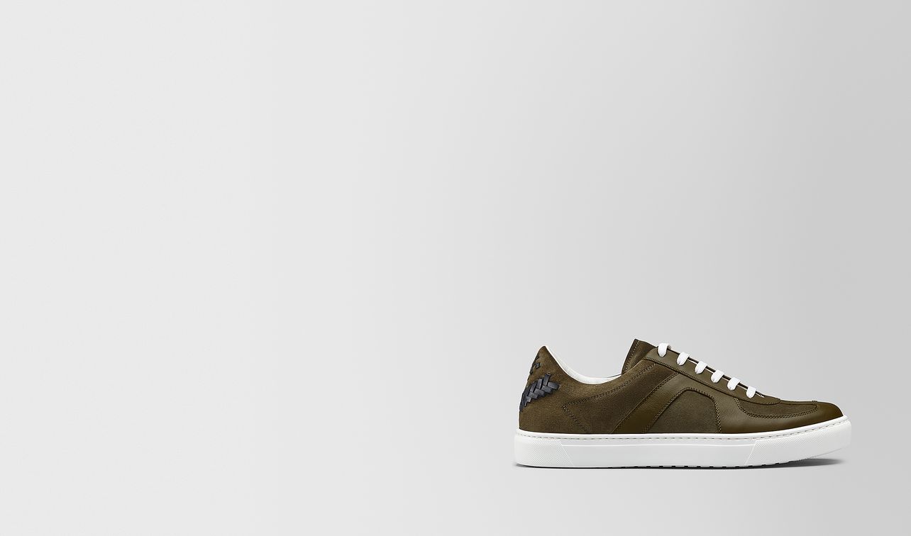 sneaker in calf leather and suede landing