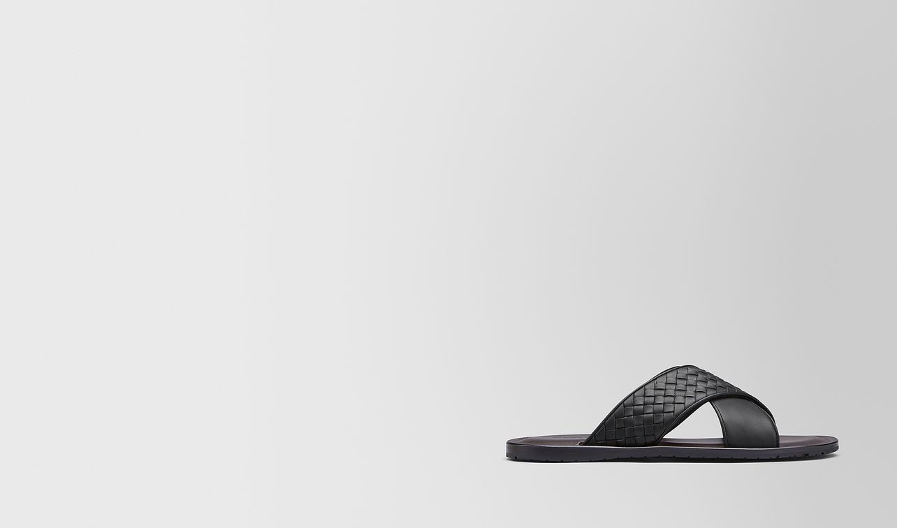 sapa crisscross sandal in intrecciato calf landing