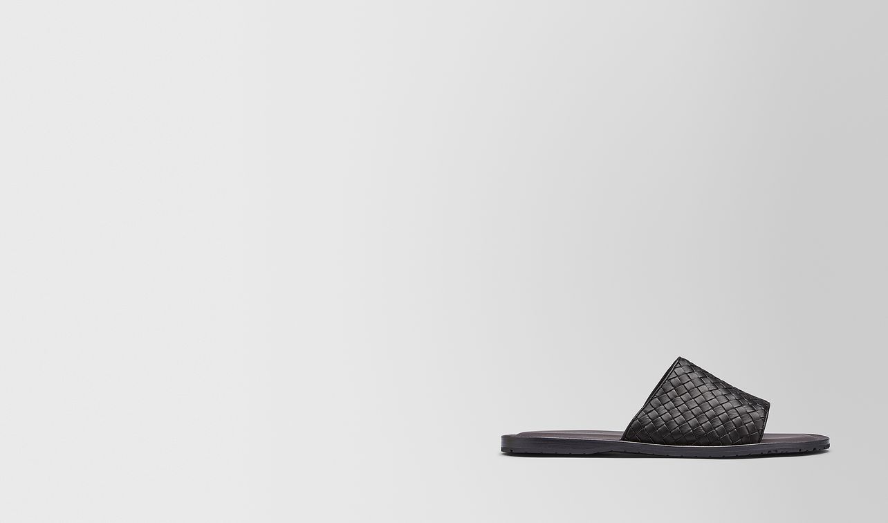 sapa sandal in intrecciato calf landing