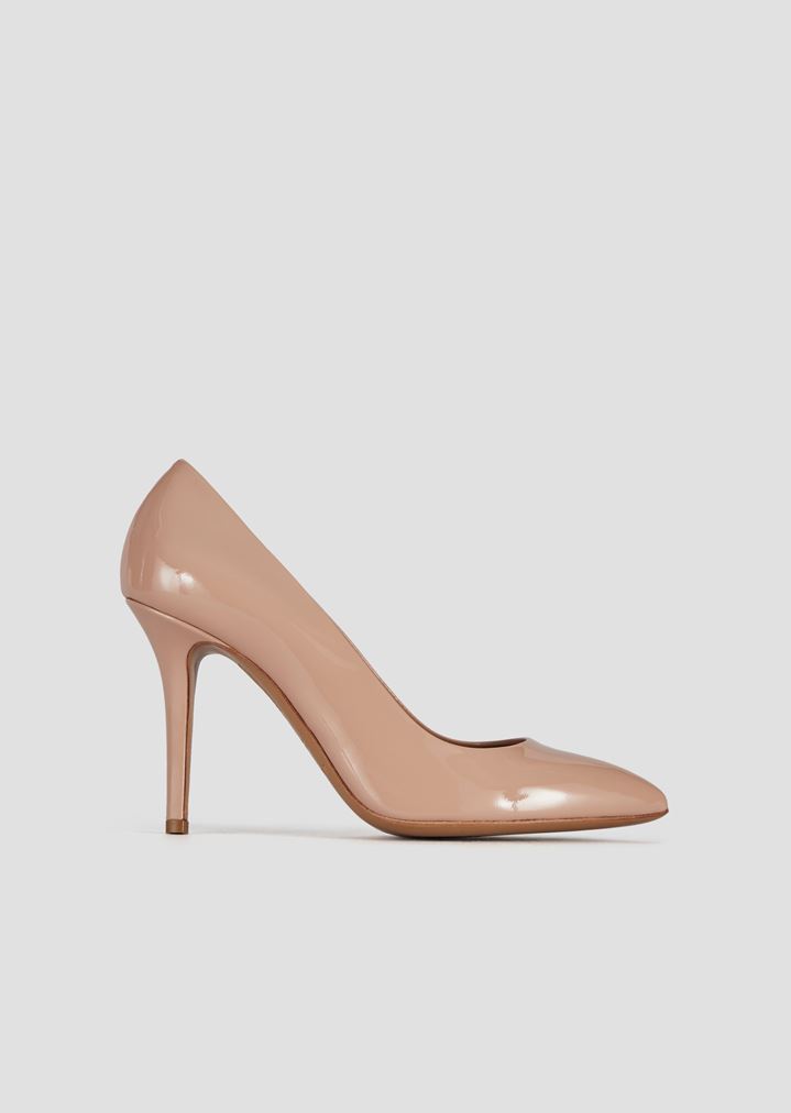 Patent leather court shoes with stiletto heel Patent leather court shoes with stiletto heel