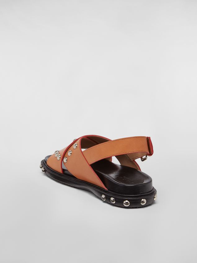 Fussbett Marni RIVETS criss-cross fussbett in brown studded calfskin Woman