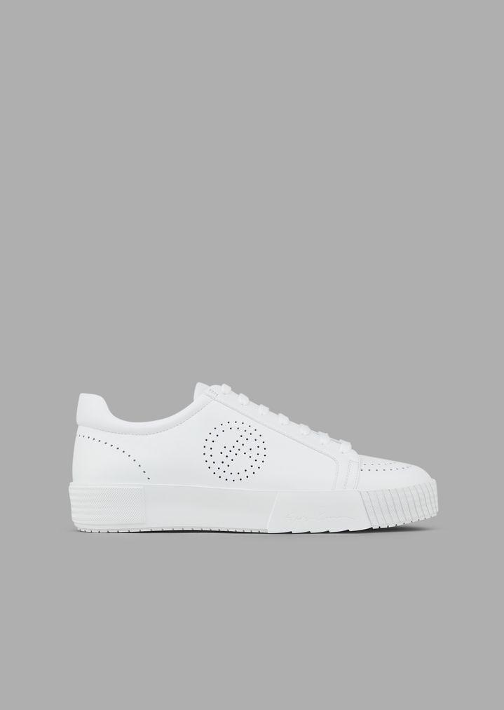 sneakers-in-leather-with-perforated-logo sneakers-in-leather-with-perforated-logo