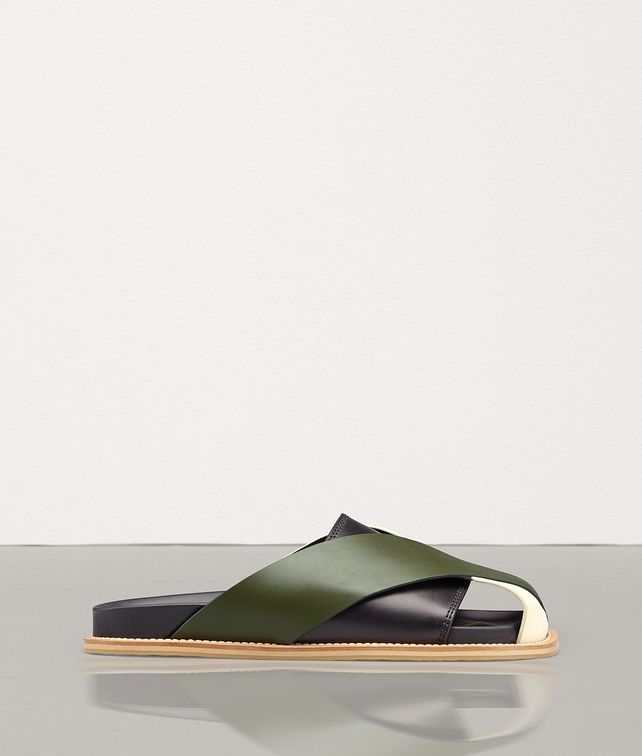 BOTTEGA VENETA LAKE SANDAL IN CALF LEATHER Sandals Man fp