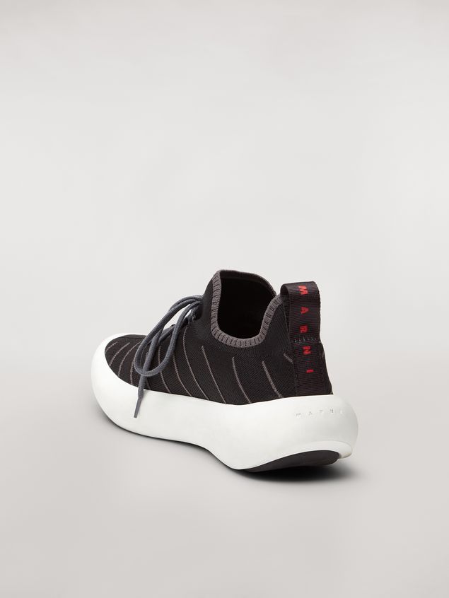 SNEAKERS- Marni Sneakers BANANA de Poliéster
con costuras en zigzag Hombre
