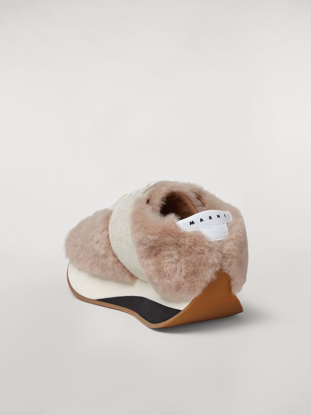 SNEAKERS- Marni Sneakers Marni BIG FOOT de borreguito Mujer