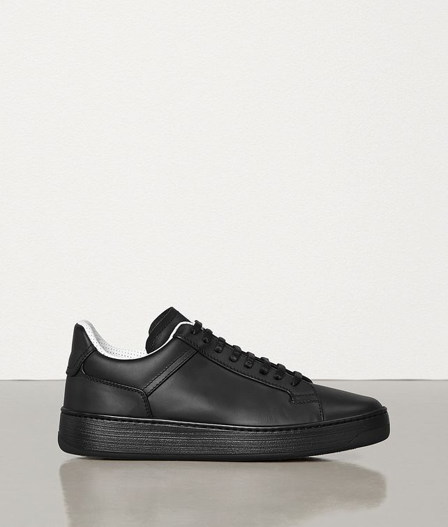 BOTTEGA VENETA SNEAKERS IN CALF LEATHER Trainers Man fp