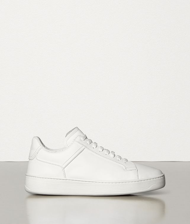 BOTTEGA VENETA SNEAKERS IN CALF LEATHER Trainers Man fp