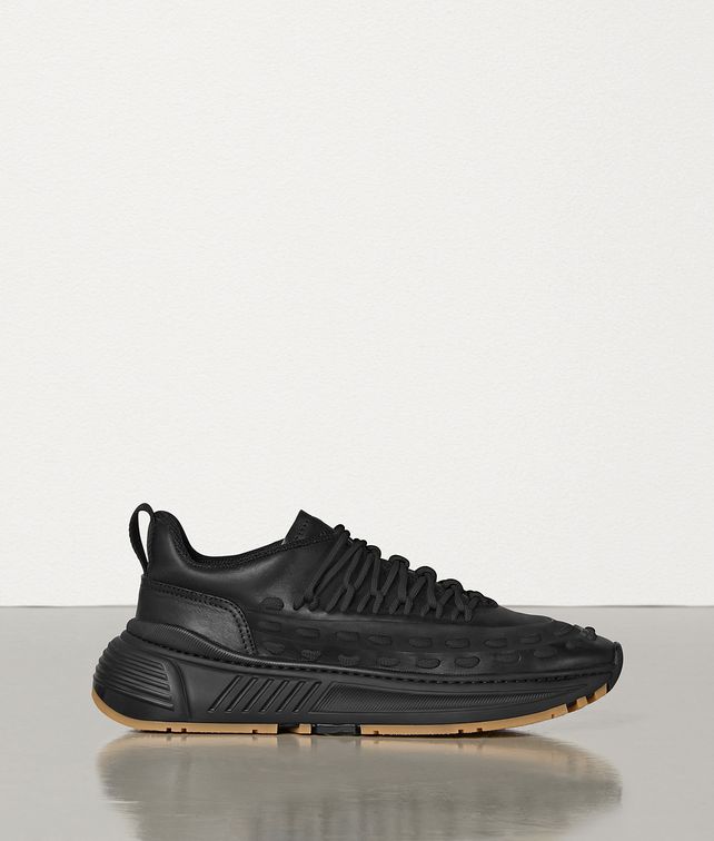 BOTTEGA VENETA LACE-UP SPEEDSTER TRAINERS IN STORM CUIR Trainers Man fp