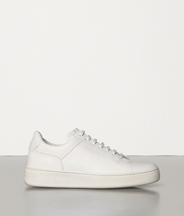 BOTTEGA VENETA SNEAKERS IN CALF LEATHER Trainers Woman fp