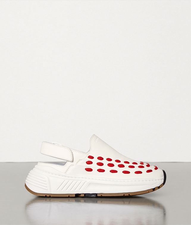 BOTTEGA VENETA BACKSTRAP LACE SPEEDSTER SNEAKERS IN STORM CUIR Trainers Woman fp