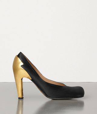 BLOC PUMPS IN SHINY CALFSKIN