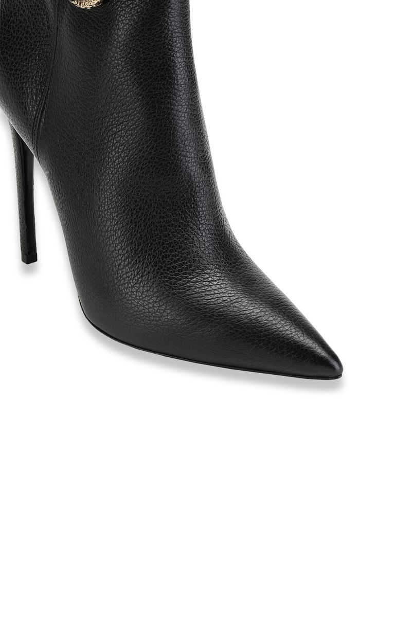 roberto cavalli chelsea leather boots