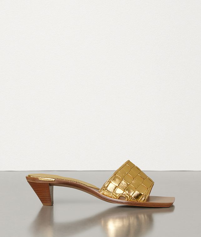 BOTTEGA VENETA SANDALS IN STUOIA-LAMINATED KID LEATHER Sandals Woman fp
