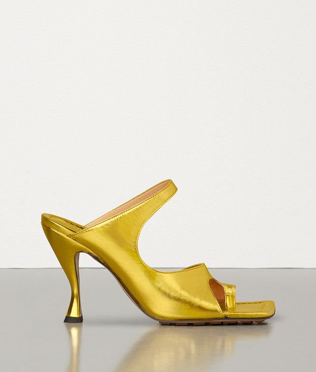 BOTTEGA VENETA SANDALS IN LAMÉ CALFSKIN Sandals Woman fp
