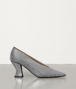 ALMOND PUMPS IN KID LEATHER ALMOND PUMPS IN KID LEATHER