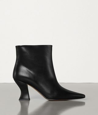 ALMOND BOOTS IN CALFSKIN