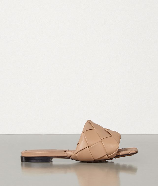 BOTTEGA VENETA BV LIDO FLAT SANDALS IN NAPPA Sandals Woman fp
