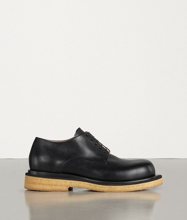 BOTTEGA VENETA CHAUSSURES À LACETS EN VEAU Chaussures à lacets Homme fp