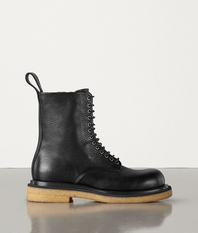 BOTTEGA VENETA BOOTS IN GRAINY CALFSKIN Boots Man fp