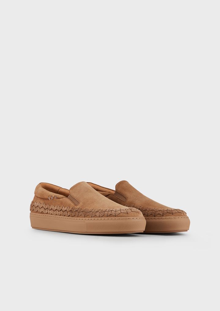 Slip-On aus Wildleder mit seitlichem Zickzack-Muster Slip-On aus Wildleder mit seitlichem Zickzack-Muster