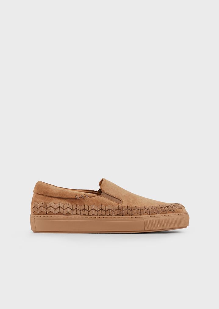 Slip-On aus Wildleder mit seitlichem Zickzack-Muster Slip-On aus Wildleder mit seitlichem Zickzack-Muster