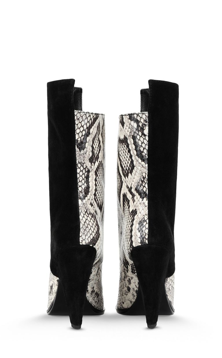 boots print in store