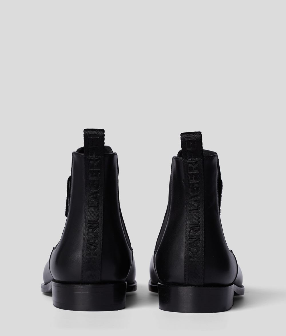 aster bootie naturalizer