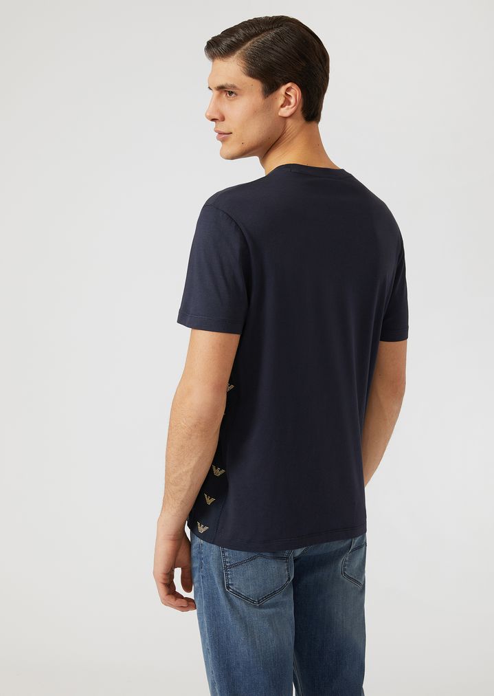 Camiseta de punto con bandas laterales con logotipos Camiseta de punto con bandas laterales con logotipos