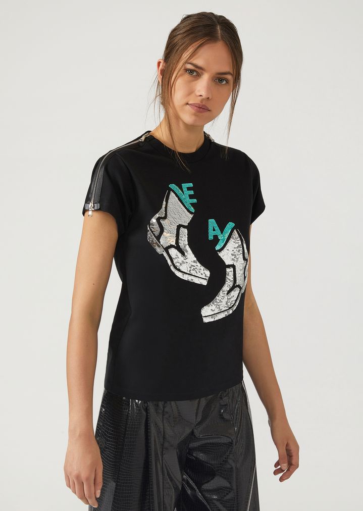 Camiseta con las iniciales Emporio Armani y diseño de lentejuelas Camiseta con las iniciales Emporio Armani y diseño de lentejuelas