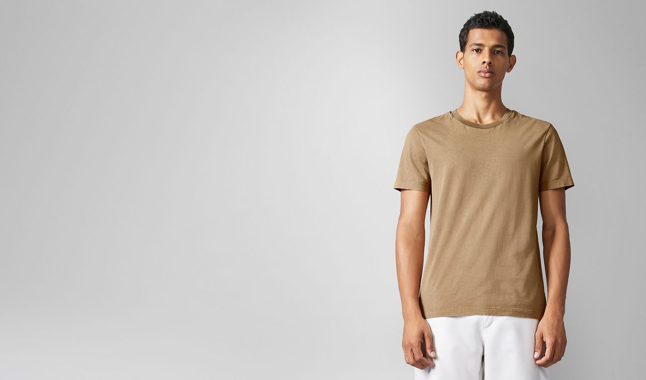 t-shirt in cotton landing
