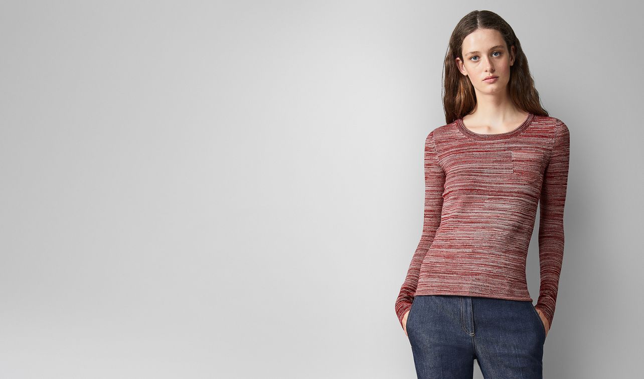 pullover in wool landing