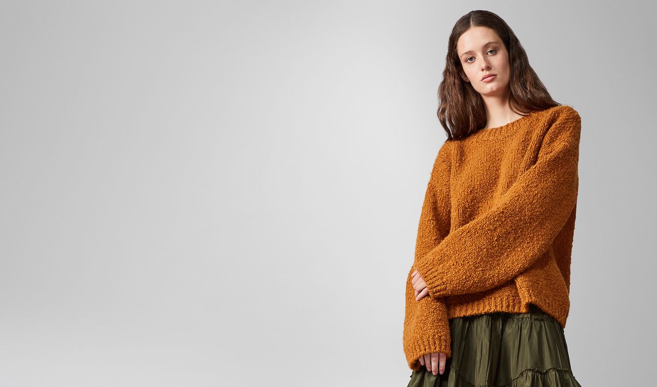 pullover in alpaca wool landing