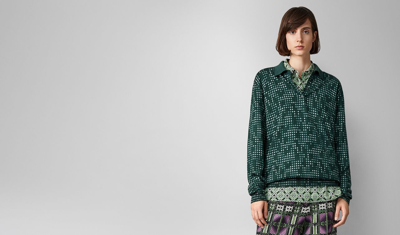 sweater in cashmere landing