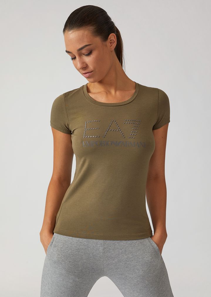 Camiseta de algodón elástico con logotipo de tachuelas Camiseta de algodón elástico con logotipo de tachuelas