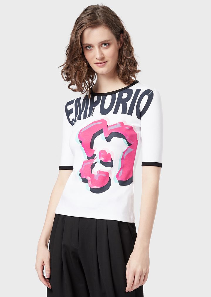 camiseta-de-algodon-interlock-con-estampado-leoflor-y-logotipo camiseta-de-algodon-interlock-con-estampado-leoflor-y-logotipo