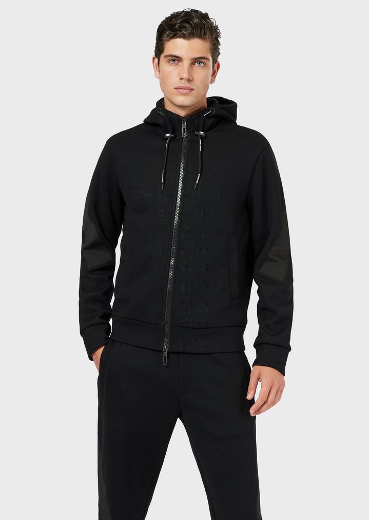 sudadera-con-cremallera-capucha-y-banda-con-logotipo sudadera-con-cremallera-capucha-y-banda-con-logotipo