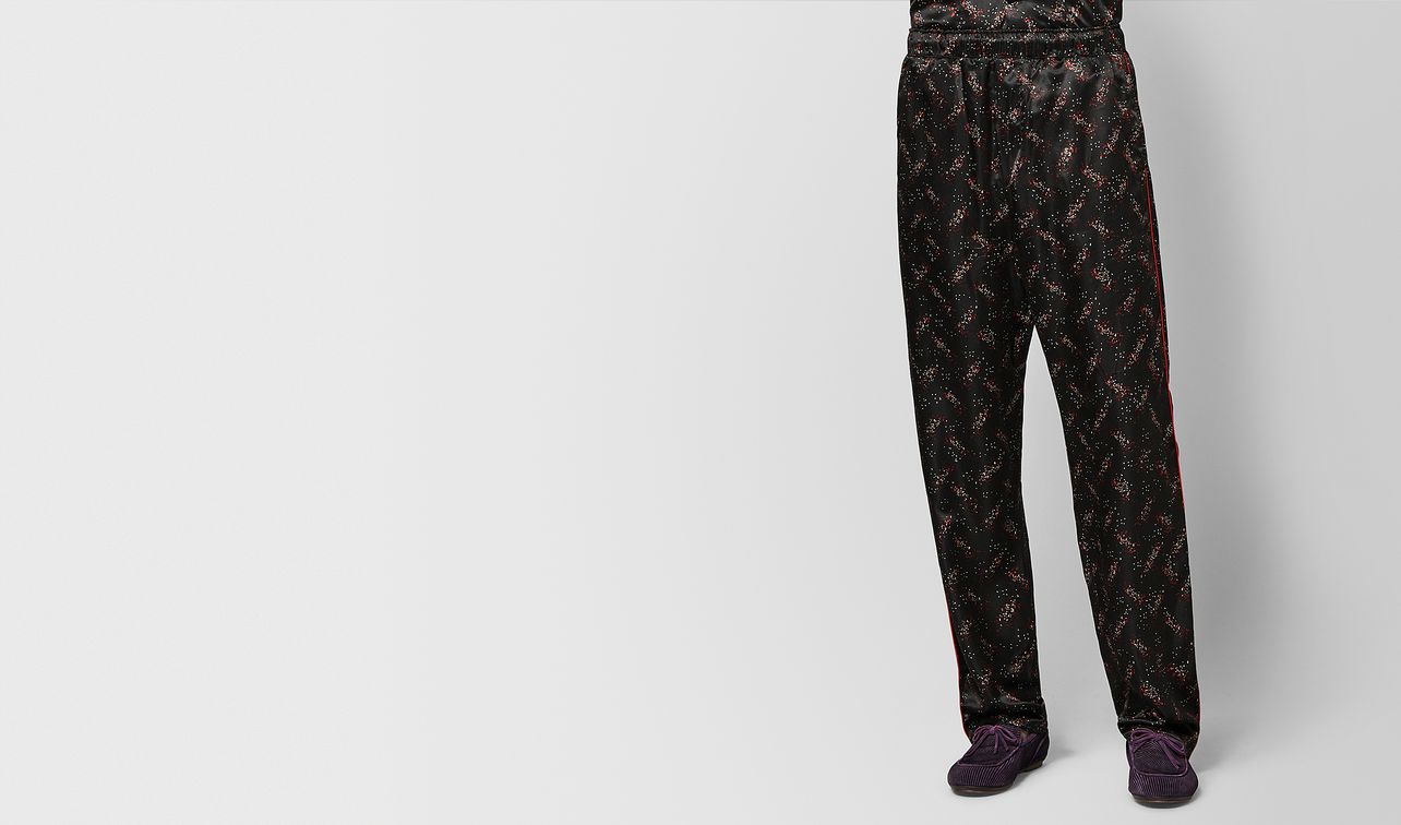 nero/new red silk pant landing